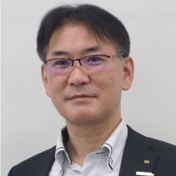 川口公一氏