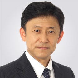 靍能治氏