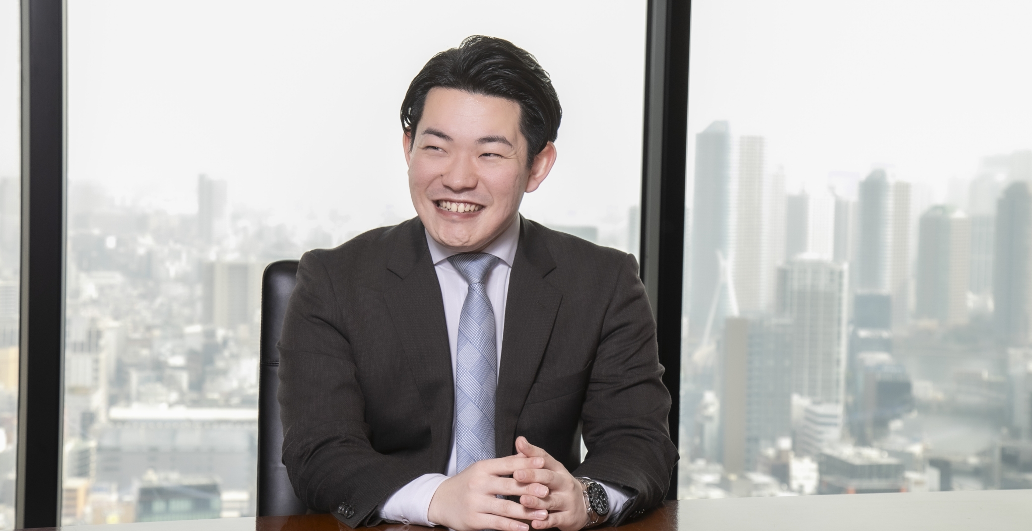 論理と感情の両方で人々に寄り添い、 企業や社会の未来を切り拓く