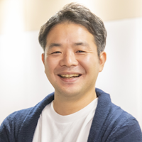 講師