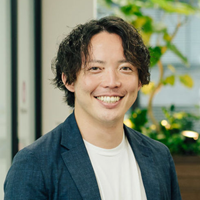 講師