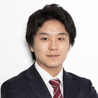 講師